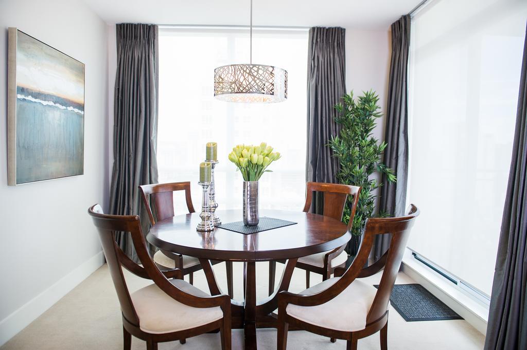 Executive By Roseman - Luna Calgary